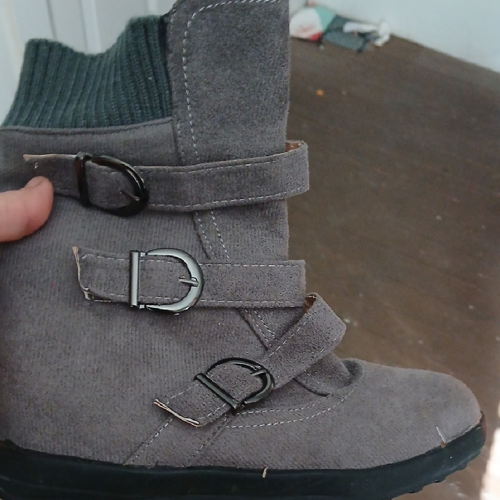 Gray Kids Boots with Buckle Straps